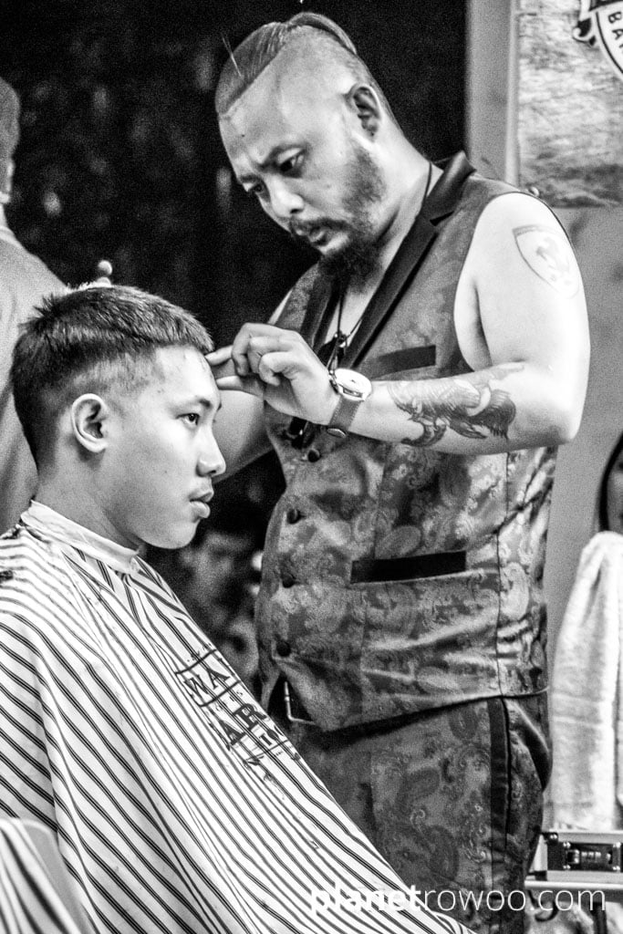 Barber, Sunday Walking Street, Chiang Mai, Northern Thailand, 2018